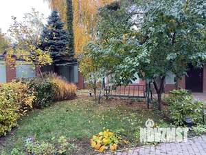 Дом 356м², 3-этажный, участок 6 сот.  