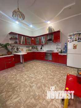 Дом 313м², 3-этажный, участок 7 сот.  