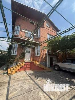 Дом 335м&sup2;, 4-этажный, участок 6 сот.  