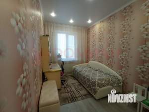 Дом 100м&sup2;, 2-этажный, участок 3 сот.  