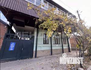 Дом 178м&sup2;, 2-этажный, участок 2 сот.  