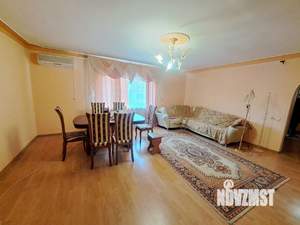 Дом 200м², 2-этажный, участок 3 сот.  