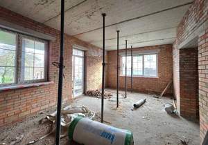 Дом 150м&sup2;, 2-этажный, участок 3 сот.  