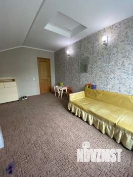 Дом 230м&sup2;, 2-этажный, участок 4 сот.  