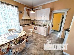 Дом 145м&sup2;, 2-этажный, участок 6 сот.  