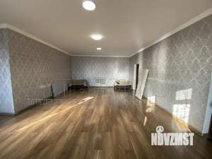 Дом 220м², 2-этажный, участок 3 сот.  