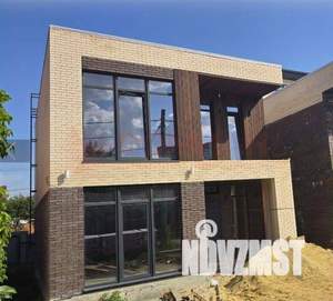 Дом 143м&sup2;, 2-этажный, участок 3 сот.  