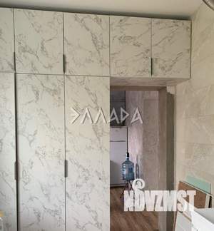 Дом 80м&sup2;, 2-этажный, участок 3 сот.  