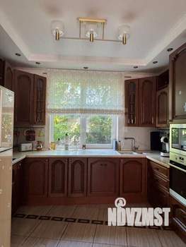 Дом 115м&sup2;, 2-этажный, участок 6 сот.  