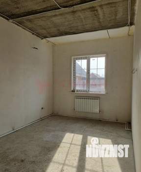 Дом 144м&sup2;, 2-этажный, участок 4 сот.  