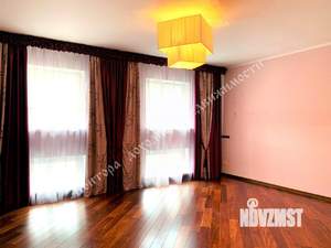 Дом 450м², 2-этажный, участок 6 сот.  