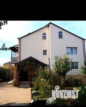 Дом 280м&sup2;, 2-этажный, участок 6 сот.  