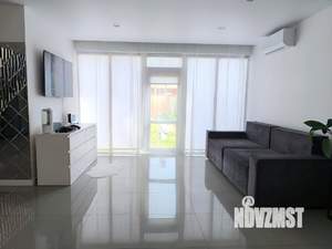 Дом 123м&sup2;, 2-этажный, участок 3 сот.  