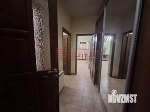 Дом 198м&sup2;, 2-этажный, участок 3 сот.  