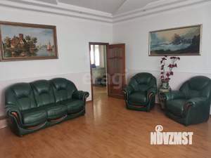 Дом 230м², 3-этажный, участок 7 сот.  