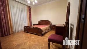 Дом 240м², 2-этажный, участок 5 сот.  