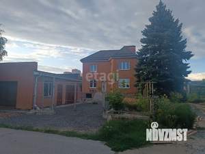Дом 215м², 2-этажный, участок 8 сот.  