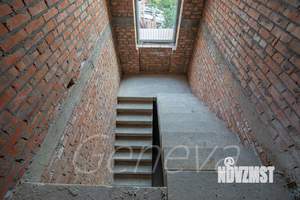 Дом 250м&sup2;, 2-этажный, участок 7 сот.  