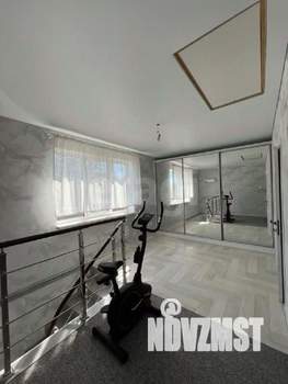 Дом 164м&sup2;, 3-этажный, участок 6 сот.  