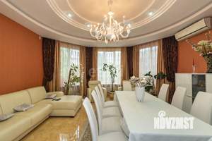 Дом 900м², 4-этажный, участок 9 сот.  