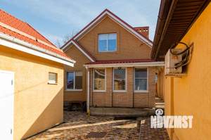 Дом 140м&sup2;, 2-этажный, участок 6 сот.  