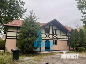 Дом 300м&sup2;, 2-этажный, участок 15 сот.  