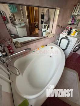 Дом 400м&sup2;, 4-этажный, участок 6 сот.  