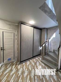 Дом 164м&sup2;, 3-этажный, участок 6 сот.  