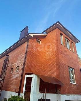 Дом 220м², 2-этажный, участок 5 сот.  