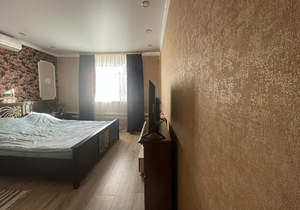 Дом 100м&sup2;, 2-этажный, участок 6 сот.  