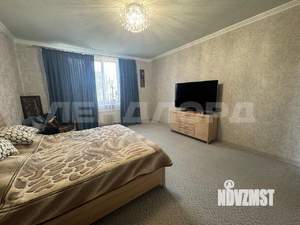 Дом 452м², 3-этажный, участок 4 сот.  