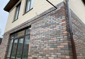 Дом 143м&sup2;, 2-этажный, участок 3 сот.  