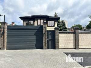 Дом 230м&sup2;, 2-этажный, участок 5 сот.  