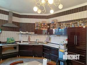 Дом 350м², 3-этажный, участок 8 сот.  
