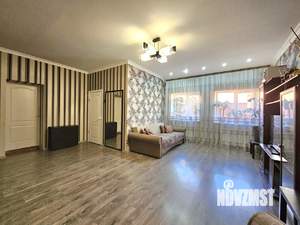 Дом 194м², 2-этажный, участок 6 сот.  