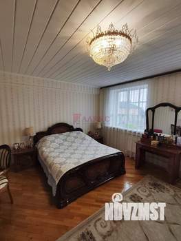 Дом 212м&sup2;, 2-этажный, участок 5 сот.  