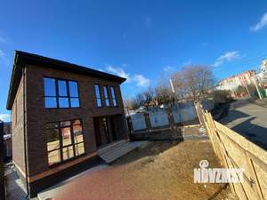 Дом 204м², 2-этажный, участок 3 сот.  