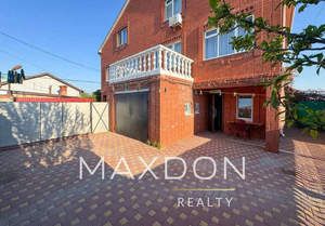 Дом 280м&sup2;, 2-этажный, участок 3 сот.  