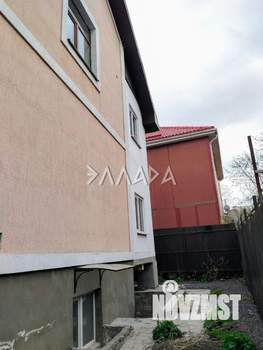 Дом 440м², 3-этажный, участок 6 сот.  