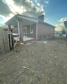 Дом 130м&sup2;, 1-этажный, участок 5 сот.  