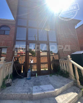 Дом 304м², 2-этажный, участок 3 сот.  