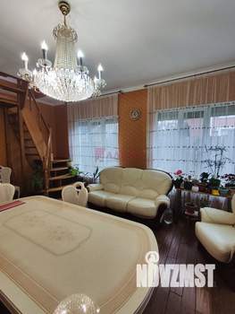 Дом 212м&sup2;, 2-этажный, участок 5 сот.  