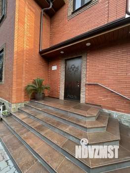 Дом 220м&sup2;, 2-этажный, участок 6 сот.  