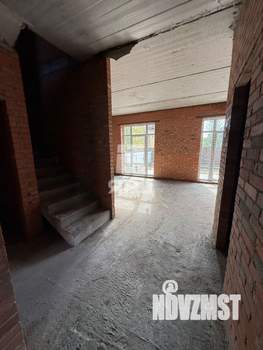 Дом 155м&sup2;, 2-этажный, участок 3 сот.  