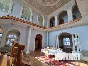 Дом 505м&sup2;, 2-этажный, участок 7 сот.  