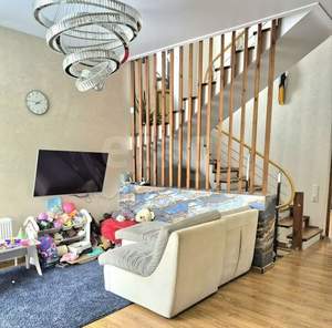 Дом 300м&sup2;, 2-этажный, участок 6 сот.  