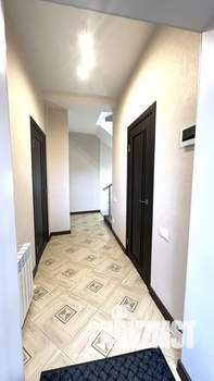 Дом 198м², 3-этажный, участок 3 сот.  