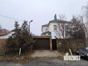 Дом 425м², 3-этажный, участок 6 сот.  