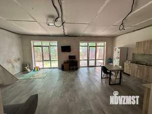 Дом 135м&sup2;, 1-этажный, участок 4 сот.  