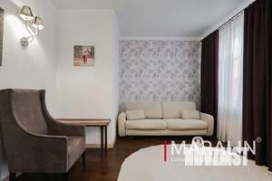 Дом 350м², 3-этажный, участок 6 сот.  